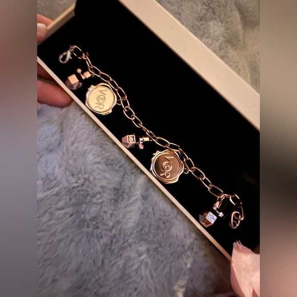 Viktor & Rolf - Picture 3 of 6